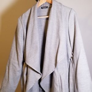 Front tie Fashion Nova coat.